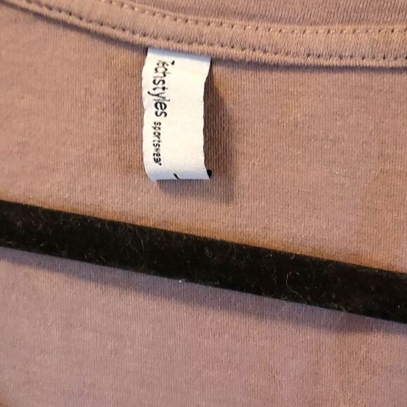 Techstyles Montana T Shirt - Picture 2 of 5